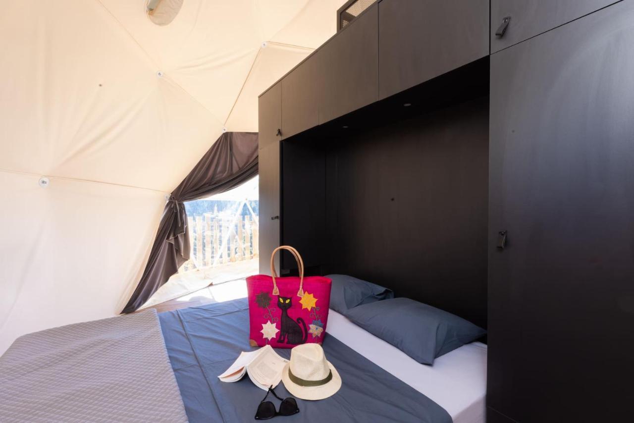 Les Domes Des Gorges Hotel รูองส์ ภายนอก รูปภาพ